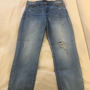KENDALL & KYLIE DISTRESSED JEANS